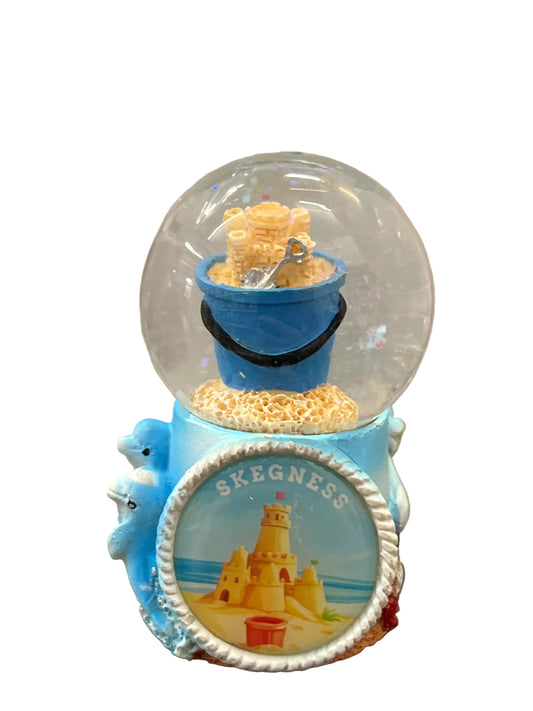 Small Skegness Bucket and Spade Globe (SKS001)